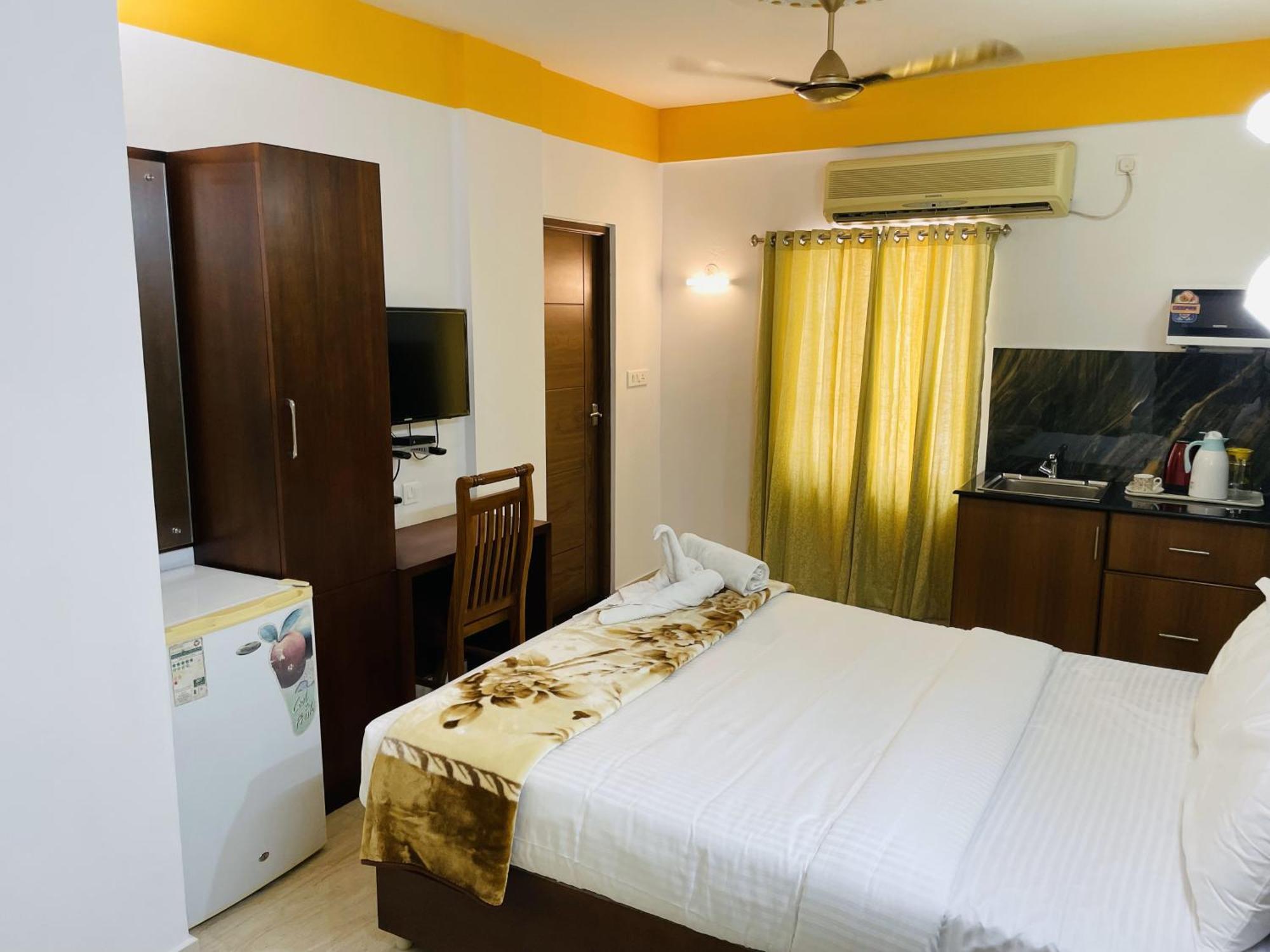 Hotel Signature Cochin Kochi Exterior photo