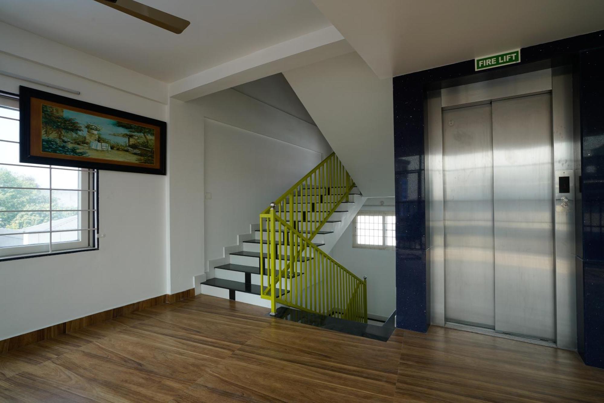 Hotel Signature Cochin Kochi Exterior photo
